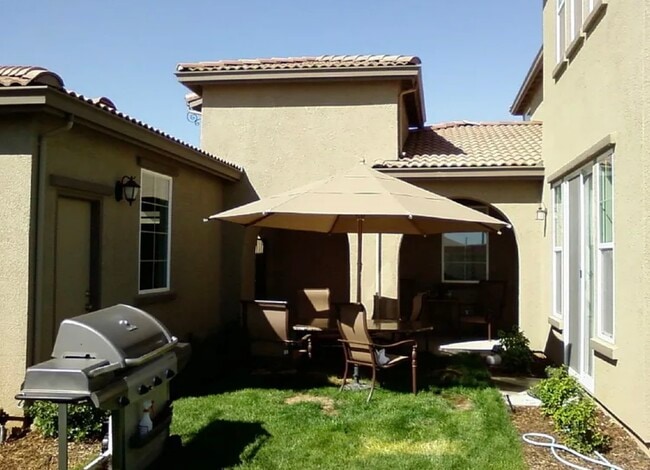 Building Photo - 4257 Thalia Way