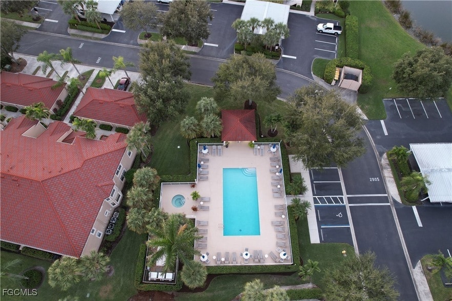 Foto del edificio - 2925 Cypress Trace Cir