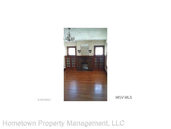 Building Photo - 1700 Oak St