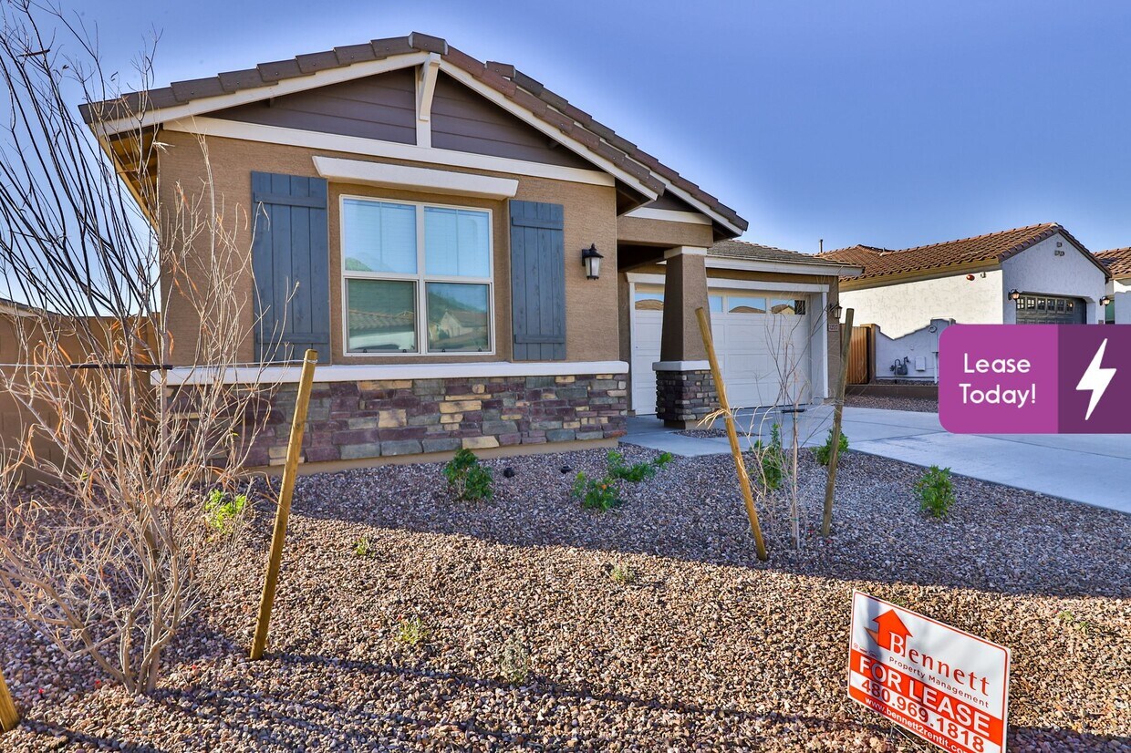 Primary Photo - 12537 W Calle De Baca