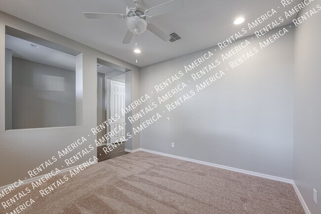 Foto del edificio - 3725 E Turley St