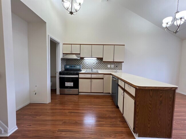 Foto del edificio - 326 Winfield Ave
