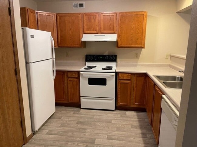 Interior Photo - State & Cedar