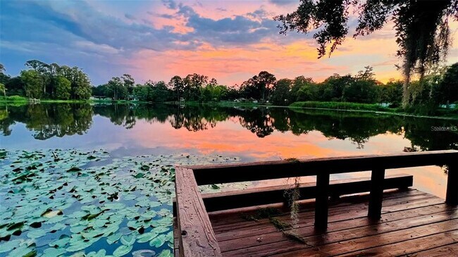 Foto del edificio - 5465 Lake Tyner Dr