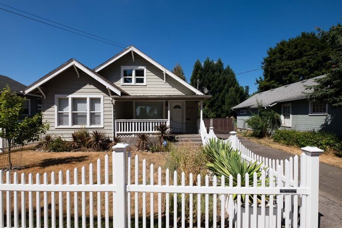 Foto principal - Close to Pacific University