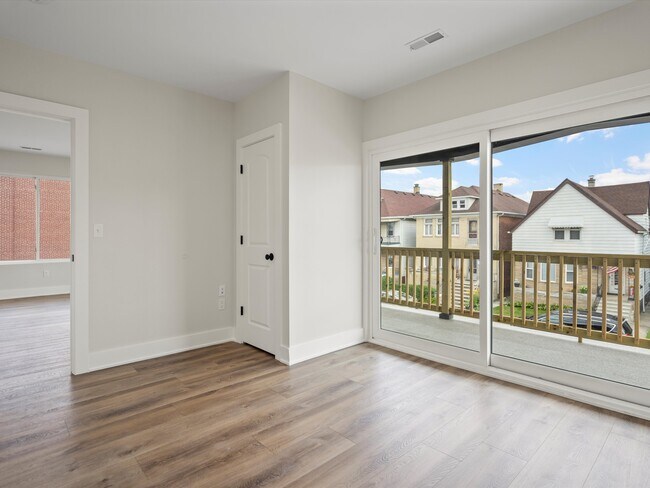 Foto del edificio - 3041 Holbrook St