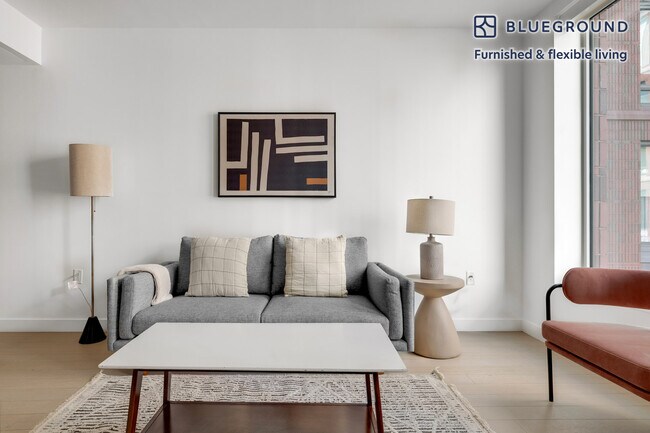 Foto del edificio - 370 Harrison Ave