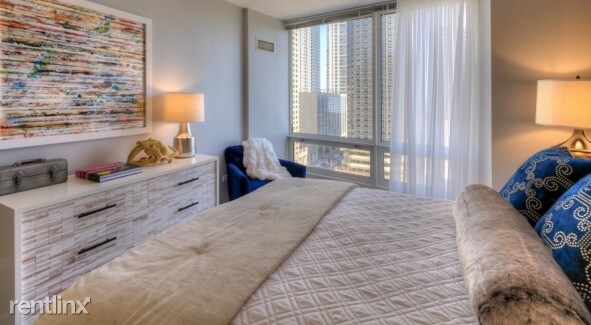 Building Photo - 362 E Ohio St