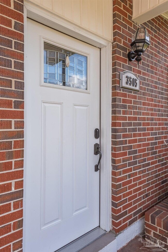 Building Photo - 3505 Wellington Rd