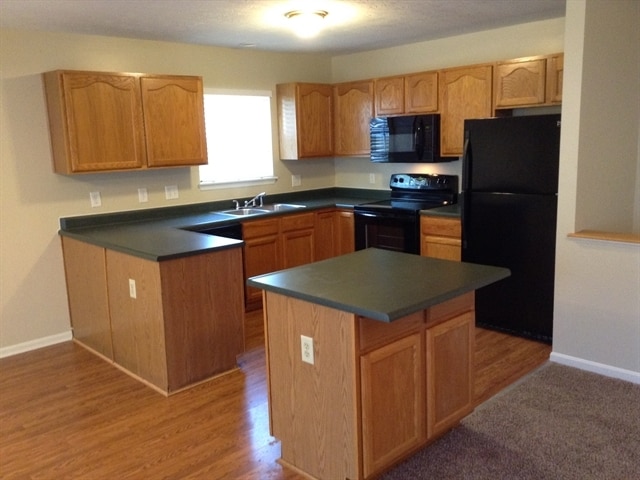 Building Photo - 4243 Muscovy Ln