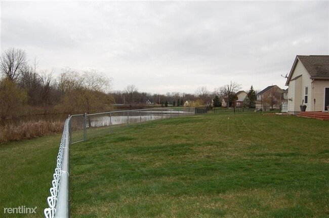 Building Photo - 6710 Summerdale Ct E