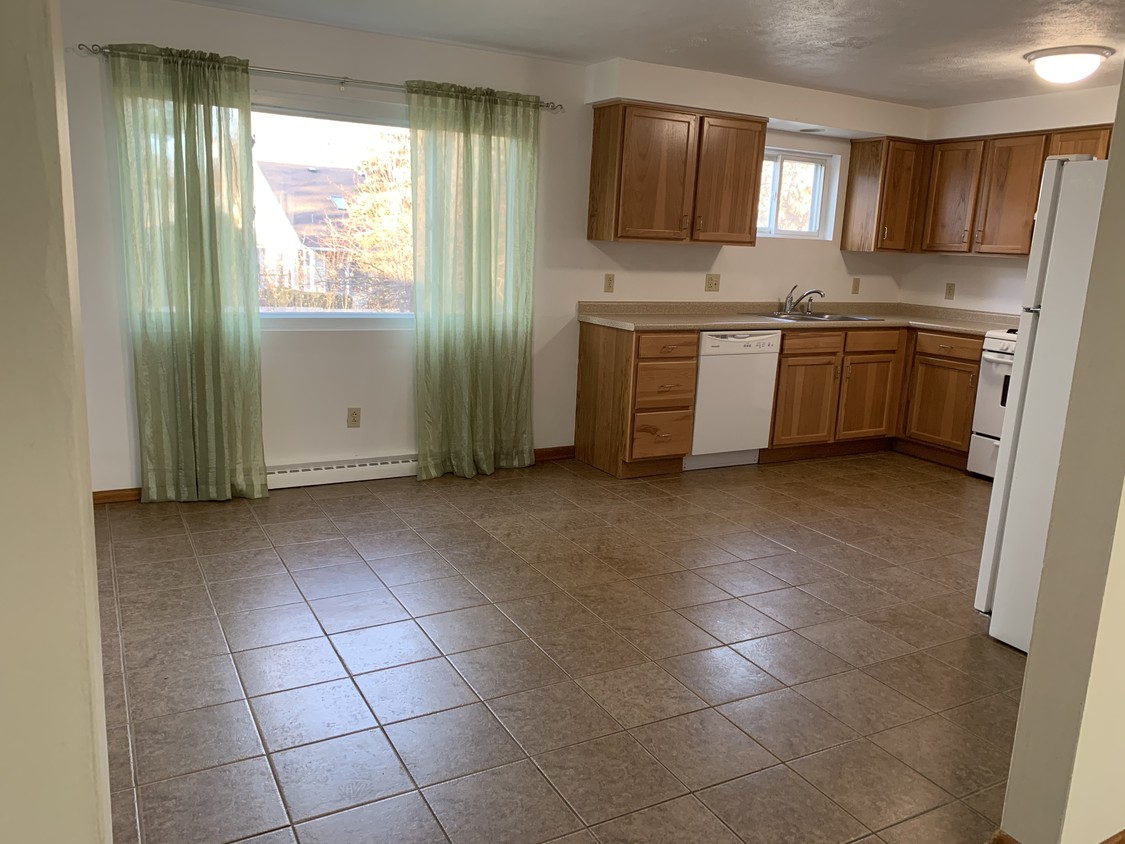 Dining Rm and Kitchen - 612 Strathmore Ave