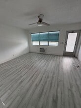 Building Photo - 374 Camden P