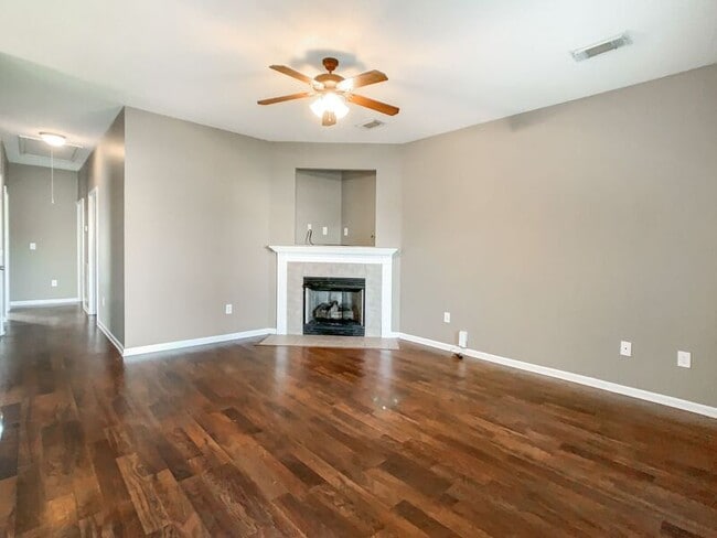 Building Photo - 12955 Garden Creek Ln