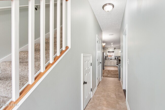 Foto del edificio - 2428 Causeway Manor Ct