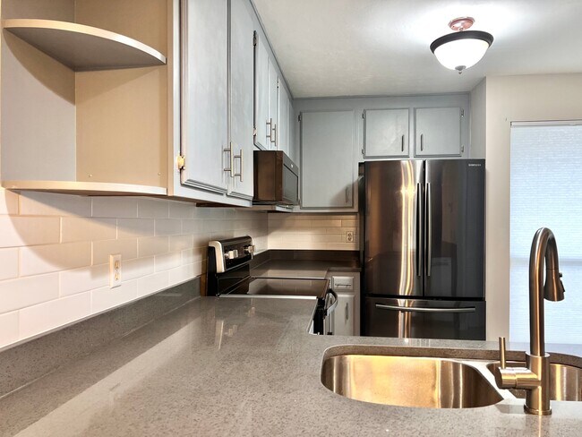 Foto del edificio - 3724 54th Ln