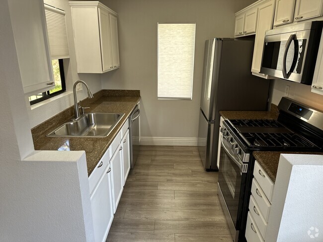 Building Photo - 8213 Jade Coast Rd