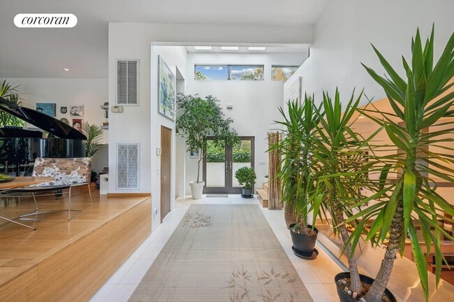 Foto del edificio - 10 Three Mile Harbor Hog Creek Rd