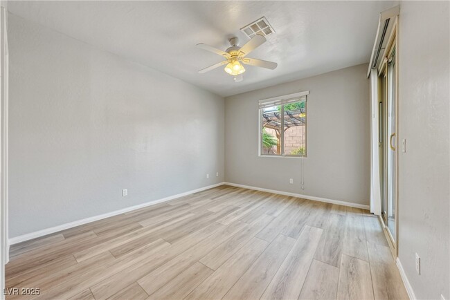 Building Photo - 7176 Summer Grove Ave