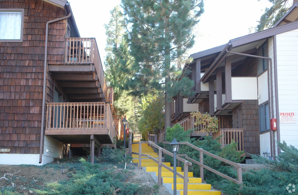 86117 Thrush Dr, Big Bear City, CA 92314 Apartments in Big Bear City