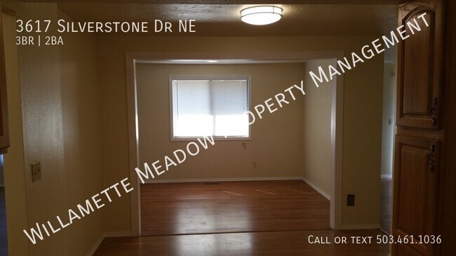 Foto del edificio - 3617 Silverstone Dr NE