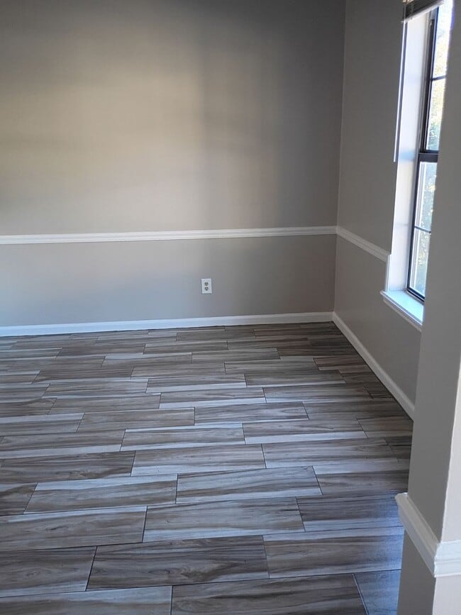 Foto del edificio - MOVE IN READY