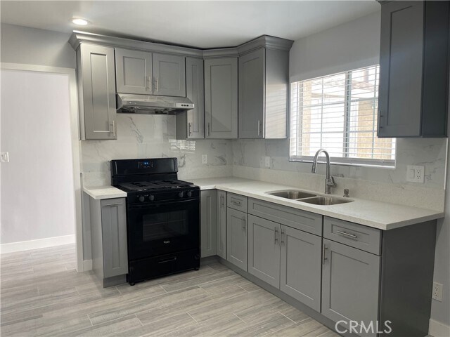 Foto del edificio - 14077 Joycedale St