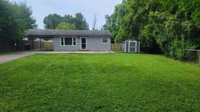 Foto del edificio - 10210 Browns Ct