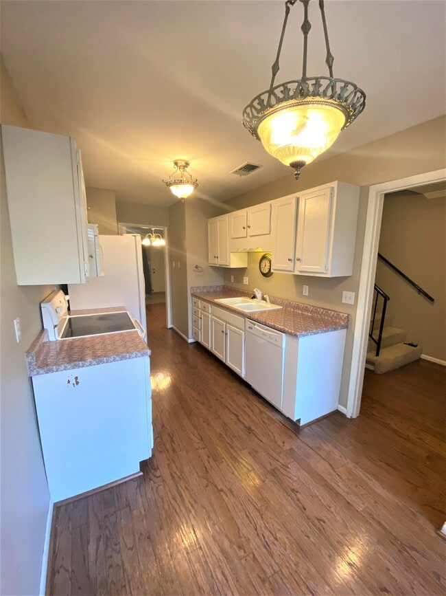 Building Photo - 7604 Ohio St