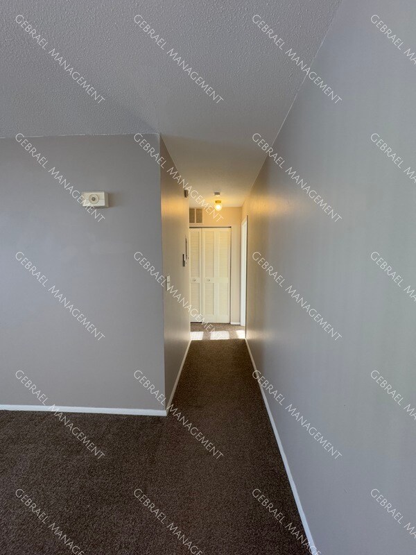 Foto del edificio - 1213 N Bridge St