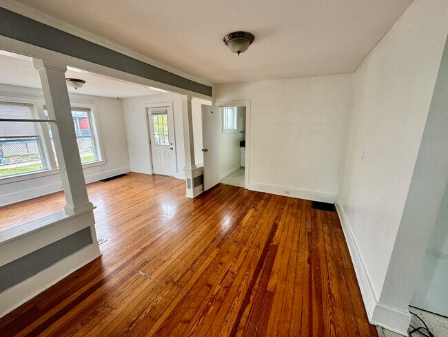 Foto del edificio - 12 Fairbanks St NE