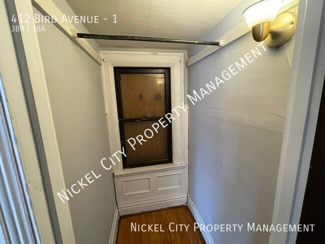 Foto del edificio - 412 Bird Ave