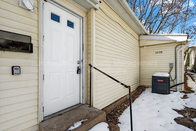 Building Photo - 5459 Hamilton Ave