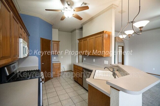 Building Photo - 16209 Sugar Loaf Dr