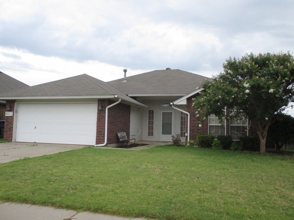 Primary Photo - 9504 S Bryant Ter