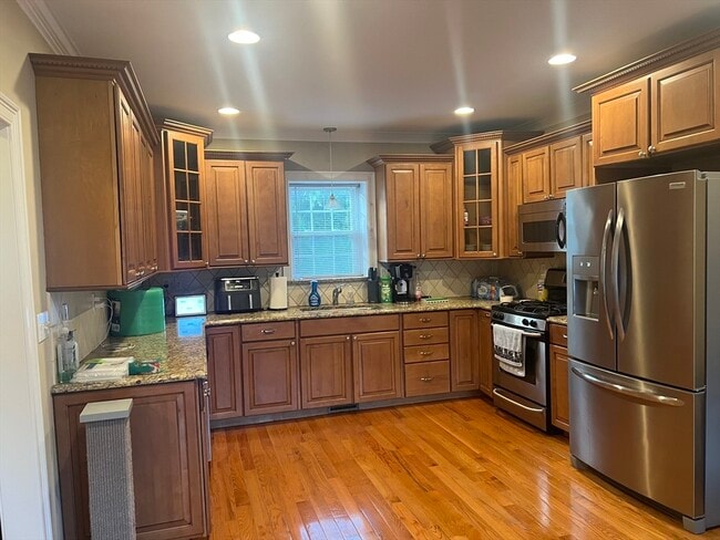 Building Photo - 810 Washington St