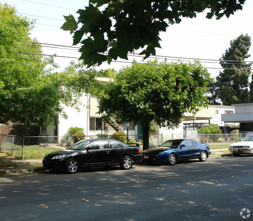 Foto del edificio - 2497 Walters Way