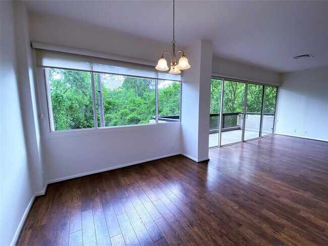 Building Photo - 49 Briar Hollow Ln
