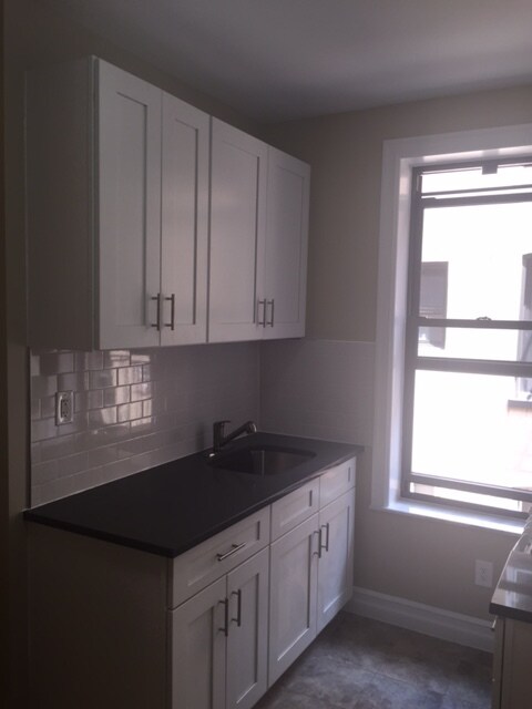 Kitchen - 56 Jewel St