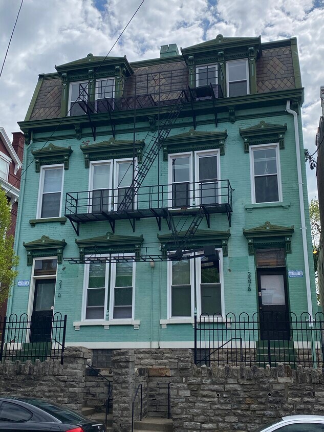 Primary Photo - 2378 Wheeler St