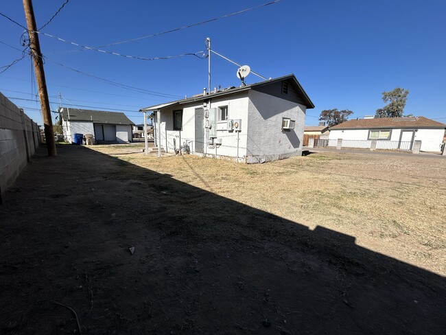 Building Photo - 6731 N 63rd Ave
