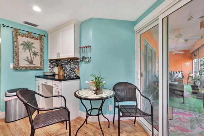 Building Photo - 3524 Via Poinciana