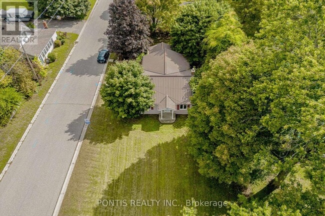Photo du bâtiment - 738 Mt Pleasant Rd