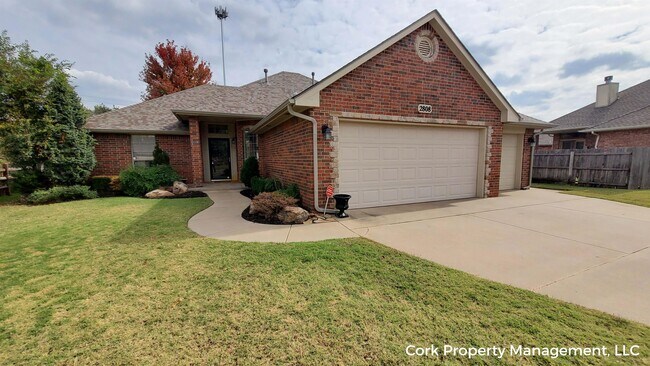 Building Photo - 2808 Stonebrook Ln