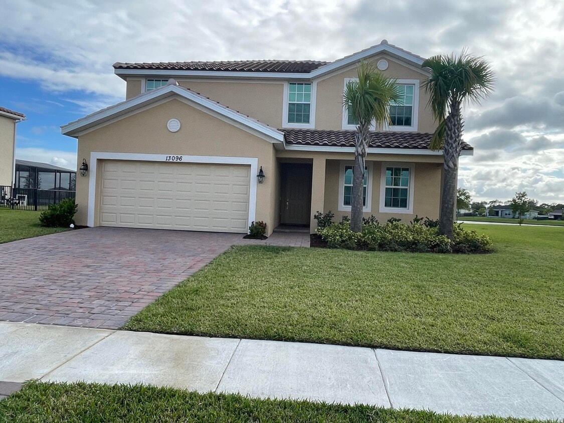 13096 NW Copper Creek Dr, Port Saint Lucie, FL 34987 House Rental in