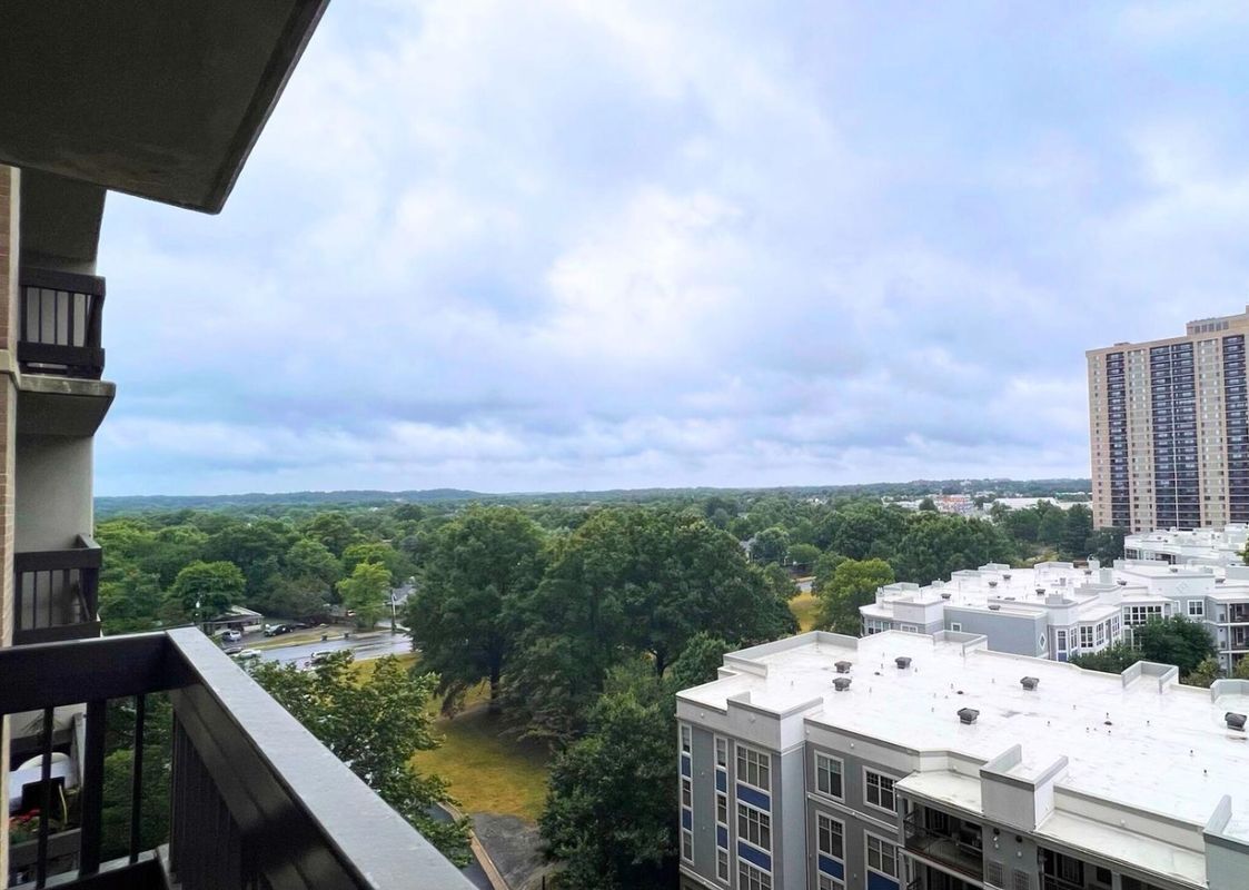 Foto del edificio - 5505 Seminary Rd