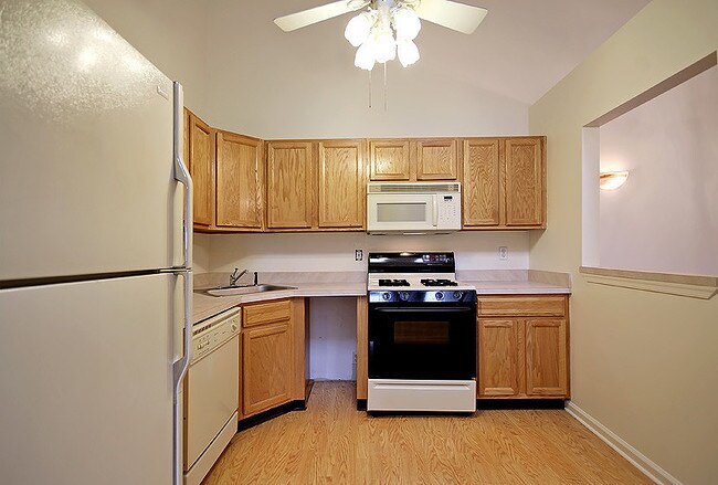 Foto del edificio - 2910 Lindsley Rd