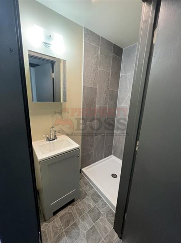 Building Photo - 15 Rimbach St