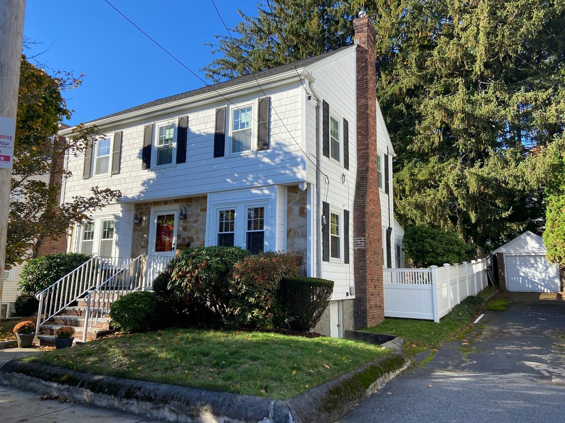 Photo - 27 Clearwater Dr (Boston, MA)