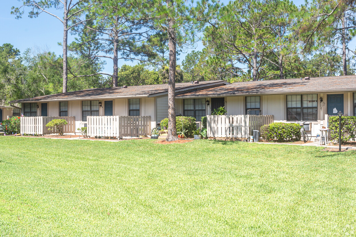 Primary Photo - Windwood Apartments